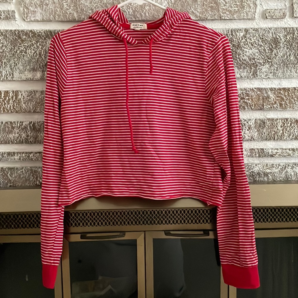 Stretchy crop light sweatshirt